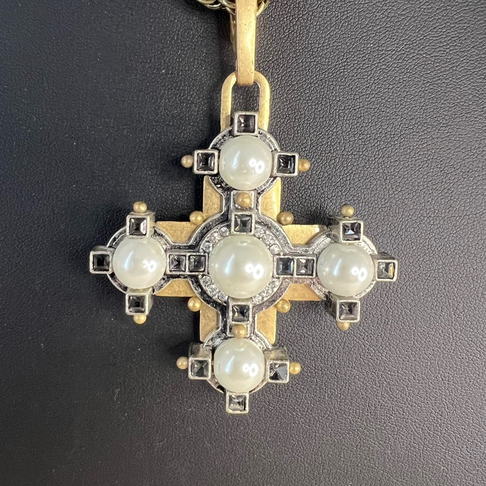 Vintage Cabi Tudor Maltese Cross Necklace Gold Tone Opera Length D3